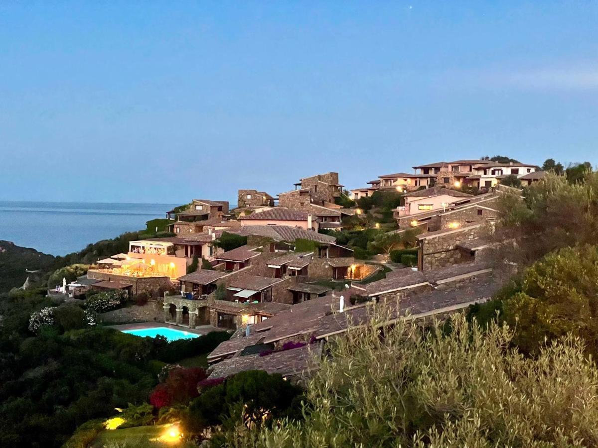 San Teodoro Punta Est Curatissimo Bilocale Apartman Capo Coda Cavallo Kültér fotó